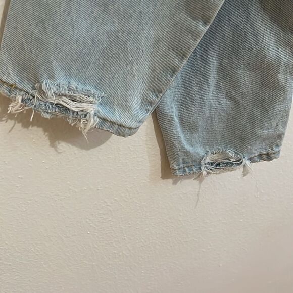 Levi’s 501 Skinny High Rise Light Wash Button Fly Front Jeans Size 26 X 30 - Picture 6 of 12